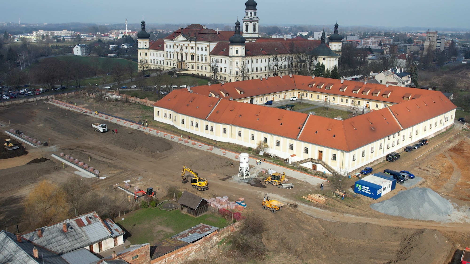 DJI 0525.00 04 10 38.Still005